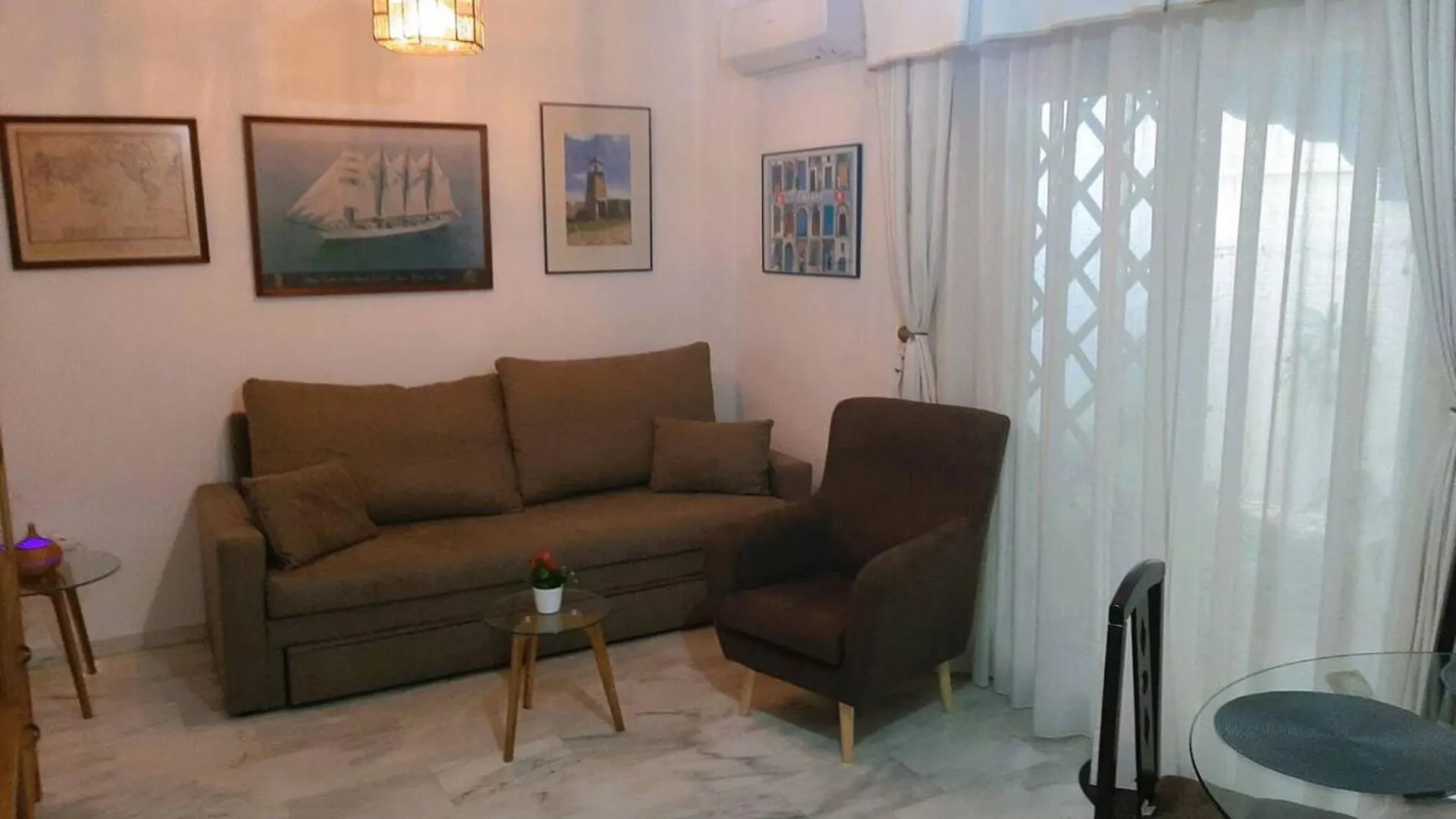 Charming Apartment In Cadiz Near The Beach 63 M² + Terrace