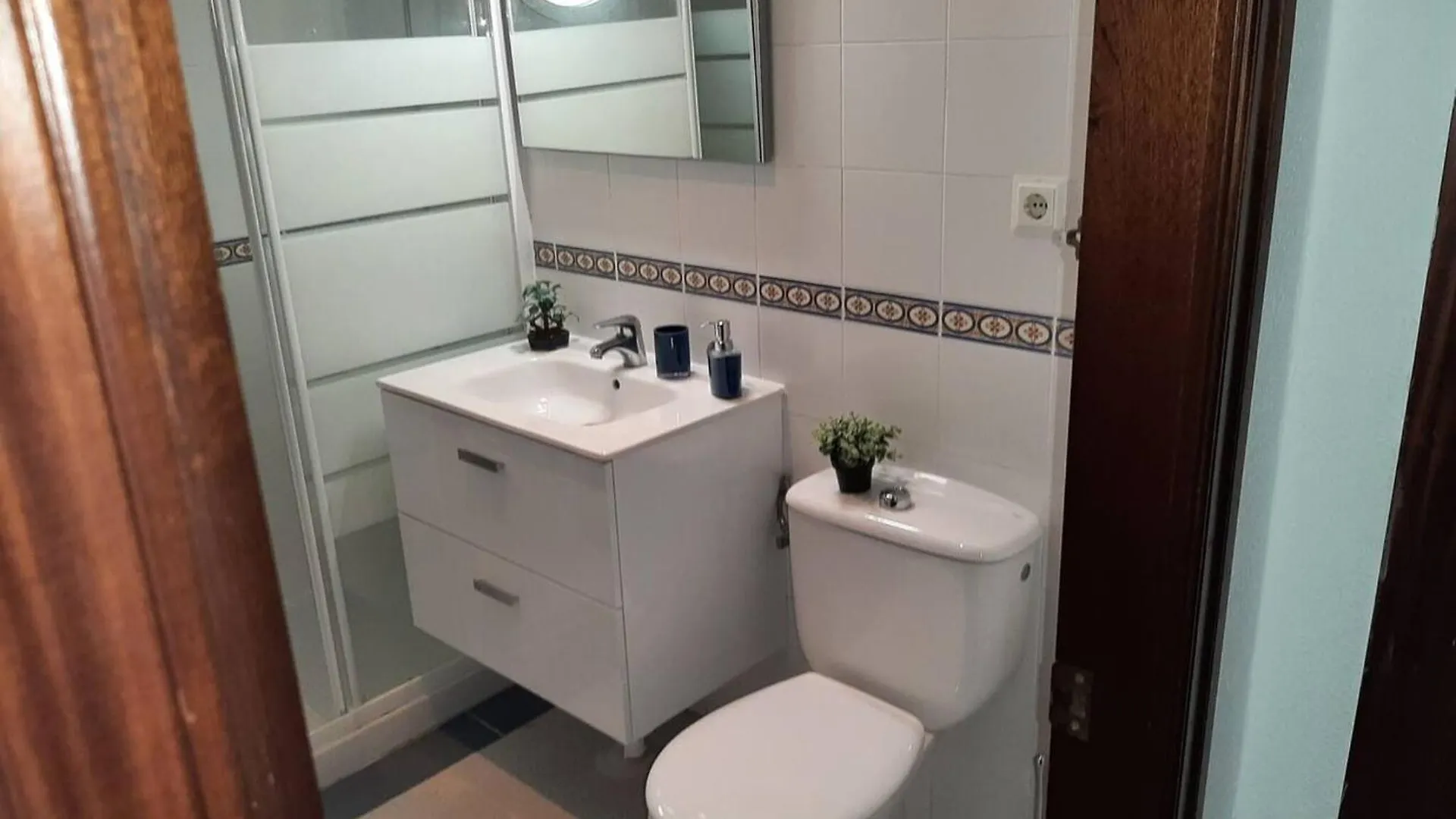 Charming Apartment In Cadiz Near The Beach 63 M² + Terrace