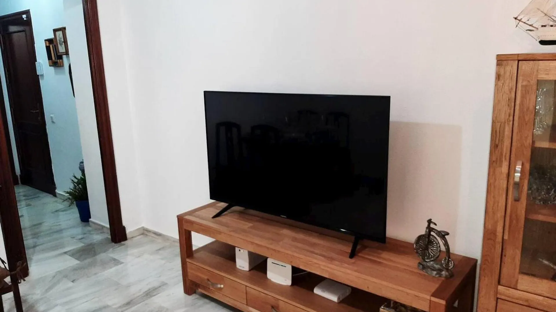 Charming Apartment In Cadiz Near The Beach 63 M² + Terrace