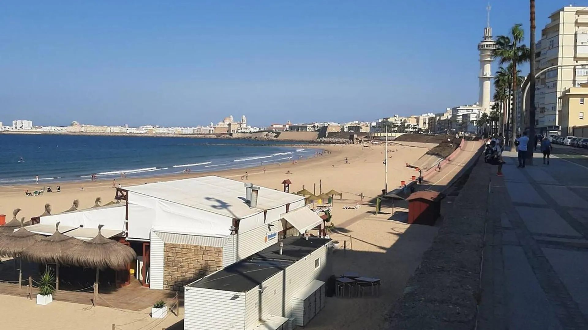 Charming Apartment In Cadiz Near The Beach 63 M² + Terrace Spain